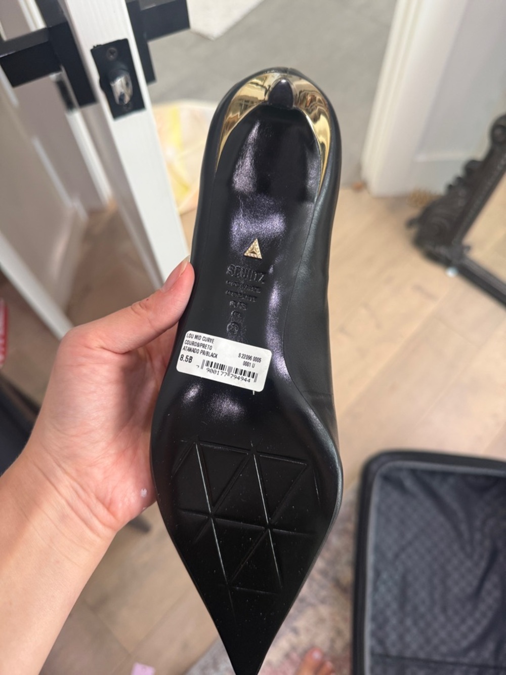 SCHUTZ New in Box Lou Mid Curve Pump Heel Black Leather with Gold Heel // 8.5 - Picture 2 of 4